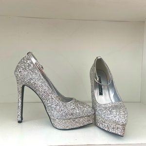 Extremely gorgeous high heeled❤️